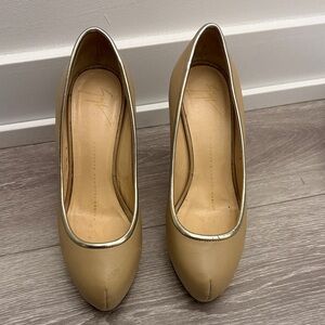 Giuseppe Zanotti Nude Leather Pointed Toe Pumps Size 35